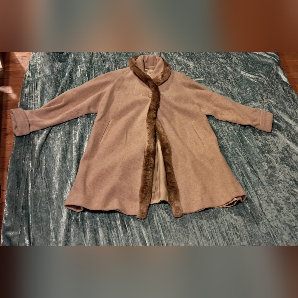 Gorgeous 1960s Creme Wool Shagmoor Peacoat
